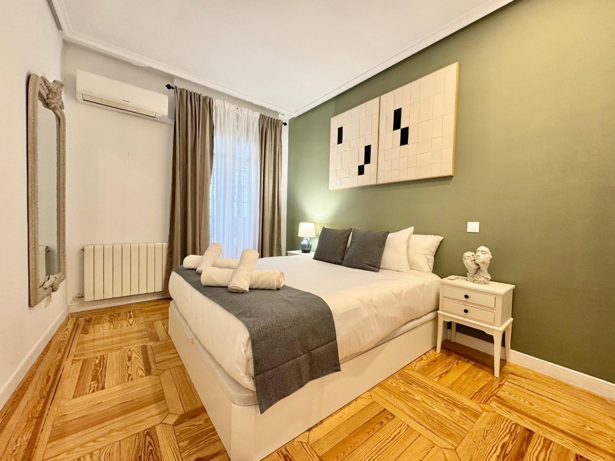 Elegance And Comfort In Madrid